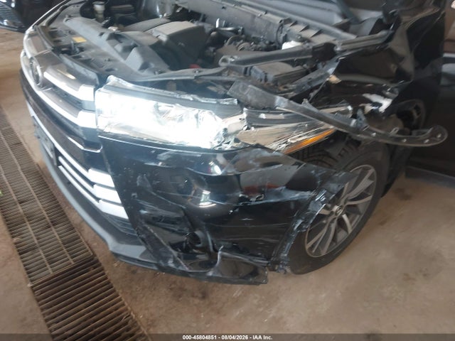 45804851 :رقم المزاد ، 5TDJZRFH8KS951350 vin ، 2019 Toyota Highlander Xle مزاد بيع