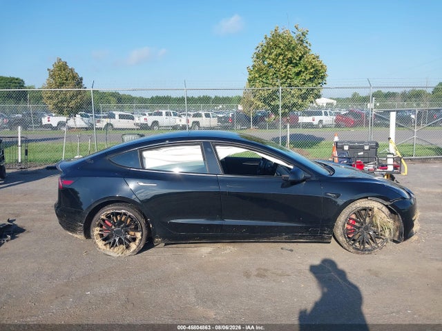 45804863 :رقم المزاد ، 5YJ3E1ECXPF678158 vin ، 2023 Tesla Model 3 Performance Dual Motor All-wheel Drive مزاد بيع