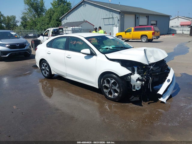 2020 Kia Forte Lxs მანქანა იყიდება აუქციონზე, vin: 3KPF24AD6LE143589, აუქციონის ნომერი: 45804920