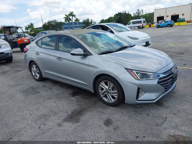Продажа на аукционе авто 2020 Hyundai Elantra Sel, vin: 5NPD84LF8LH566867, номер лота: 45805005