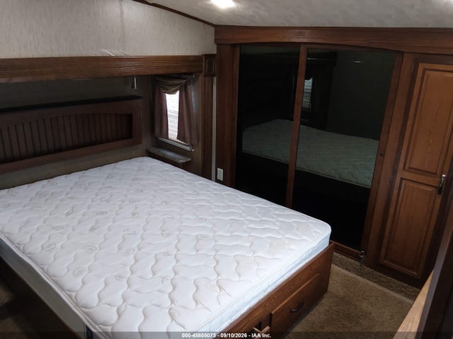 Продаж на аукціоні авто 2014 Palomino F 330qbts, vin: 4X4FSRL23E3009474, номер лоту: 45805073