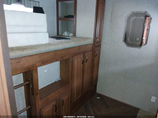 Продаж на аукціоні авто 2014 Palomino F 330qbts, vin: 4X4FSRL23E3009474, номер лоту: 45805073