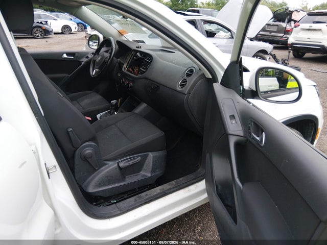 Aukcja sprzedaży 2015 Volkswagen Tiguan S, vin: WVGBV7AX9FW560258, numer aukcji: 45805151