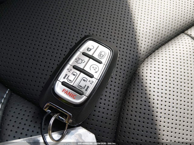Продаж на аукціоні авто 2027 Chrysler Pacifica, vin: 2C4RC1GG3VR571714, номер лоту: 45805190