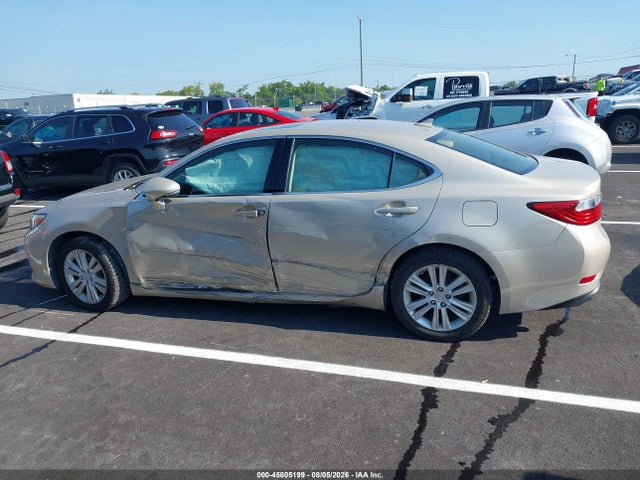 45805199 :رقم المزاد ، JTHBK1GG1E2147823 vin ، 2014 Lexus Es 350 مزاد بيع