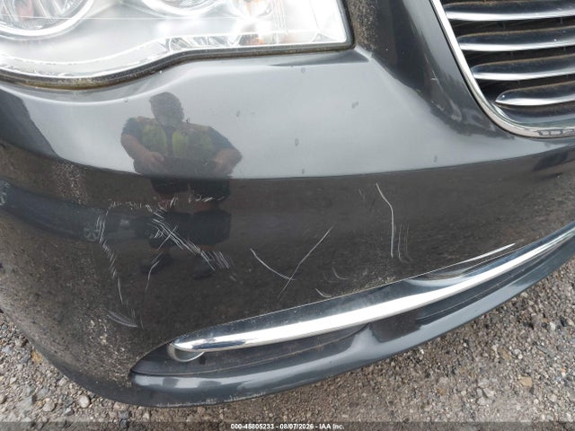 45805233 :رقم المزاد ، 2A4RR8DG0BR760158 vin ، 2011 Chrysler Town & Country Touring-l مزاد بيع