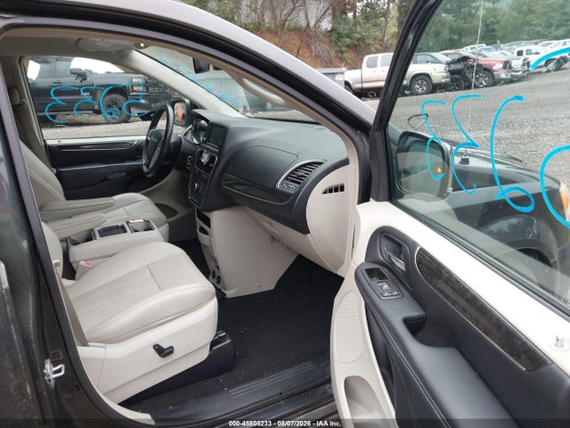45805233 :رقم المزاد ، 2A4RR8DG0BR760158 vin ، 2011 Chrysler Town & Country Touring-l مزاد بيع