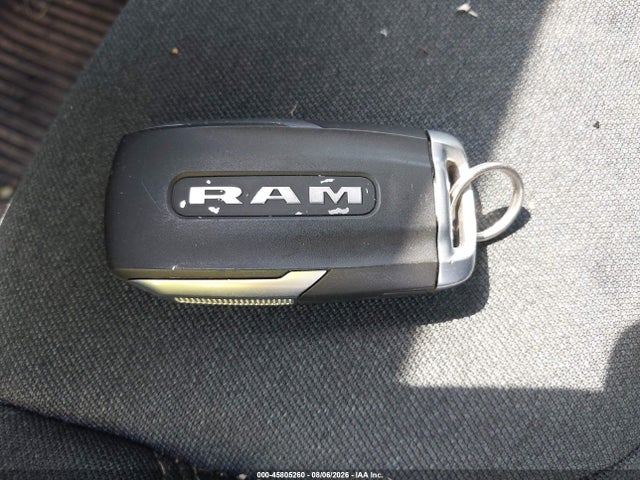 2026 Ram 1500 Big Horn  4x4 5'7 Box მანქანა იყიდება აუქციონზე, vin: 1C6SRFFP1TN171795, აუქციონის ნომერი: 45805260