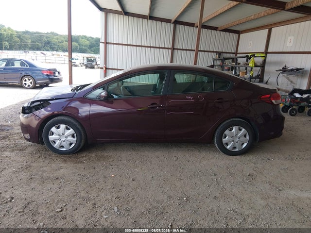 2018 Kia Forte Lx მანქანა იყიდება აუქციონზე, vin: 3KPFK4A75JE260409, აუქციონის ნომერი: 45805338