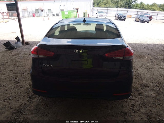 2018 Kia Forte Lx მანქანა იყიდება აუქციონზე, vin: 3KPFK4A75JE260409, აუქციონის ნომერი: 45805338