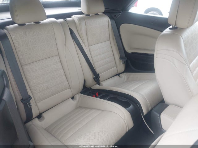 Продажа на аукционе авто 2017 Buick Cascada Premium, vin: W04WH3N58HG043331, номер лота: 45805349