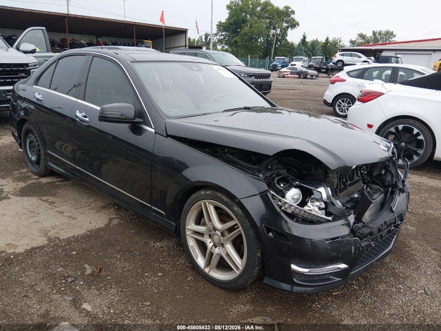 Продажа на аукционе авто 2014 Mercedes-benz C 300 Sport 4matic, vin: WDDGF8AB6ER317169, номер лота: 45805433