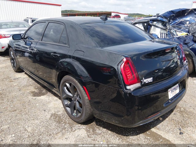 Auction sale of the 2022 Chrysler 300 Touring, vin: 2C3CCAAG5NH268409, lot number: 45805485