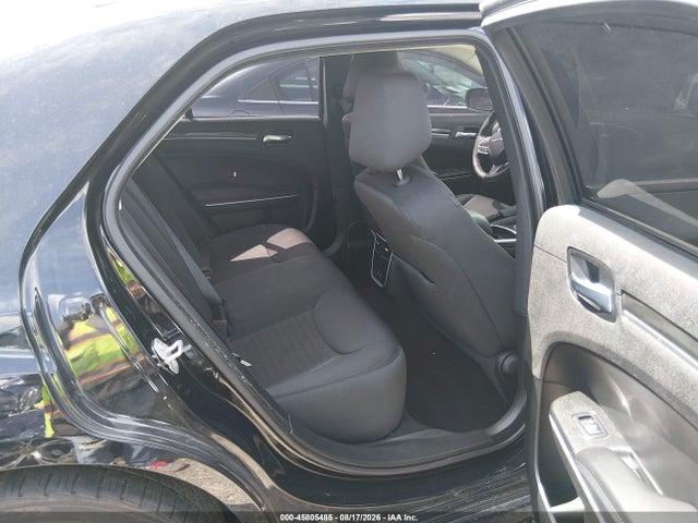 Auction sale of the 2022 Chrysler 300 Touring, vin: 2C3CCAAG5NH268409, lot number: 45805485
