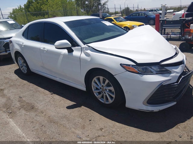 Toyota CAMRY LE 2023 4T1C11AK5PU757586 Image 1