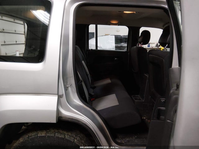 2010 Jeep Liberty Sport მანქანა იყიდება აუქციონზე, vin: 1J4PN2GK7AW143863, აუქციონის ნომერი: 45805531