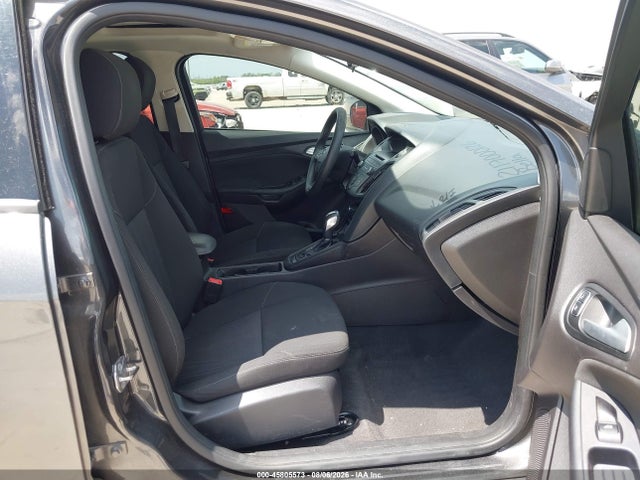 1FADP3F27FL243745 Ford FOCUS SE