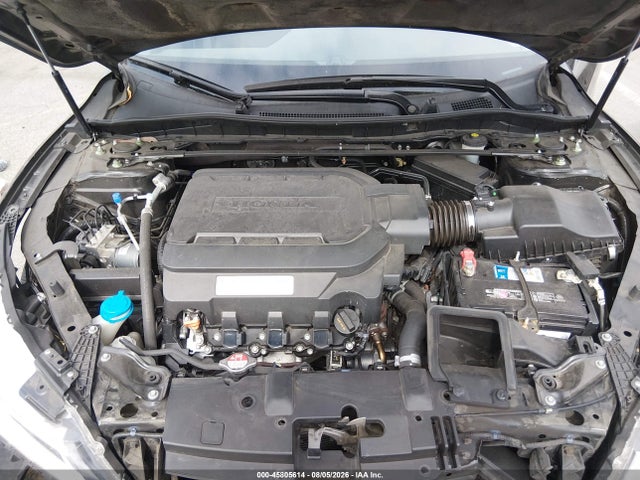 Honda Accord Touring 2016 1HGCR3F95GA031485 Image 10