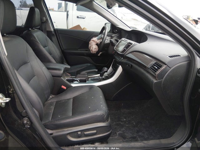 Honda Accord Touring 2016 1HGCR3F95GA031485 Image 5