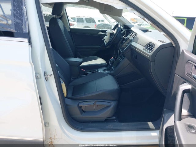 Продаж на аукціоні авто 2019 Volkswagen Tiguan 2.0t Se/2.0t Sel/2.0t Sel R-line/2.0t Sel R-line Black, vin: 3VV3B7AX1KM086691, номер лоту: 45805709