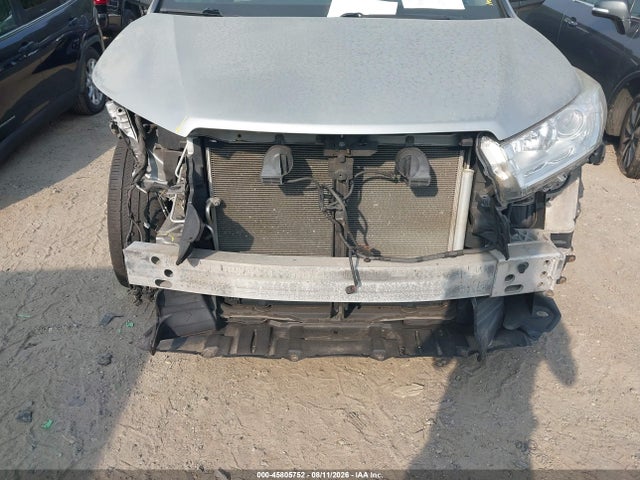 2018 Toyota Highlander Le მანქანა იყიდება აუქციონზე, vin: 5TDBZRFH8JS851526, აუქციონის ნომერი: 45805752