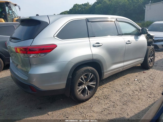 2018 Toyota Highlander Le მანქანა იყიდება აუქციონზე, vin: 5TDBZRFH8JS851526, აუქციონის ნომერი: 45805752