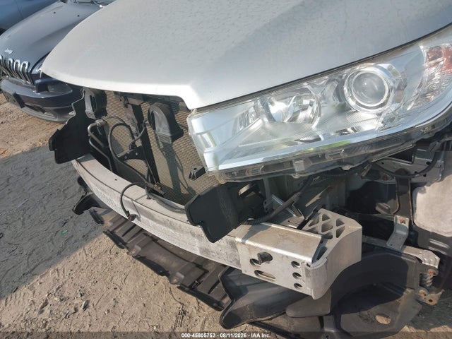 2018 Toyota Highlander Le მანქანა იყიდება აუქციონზე, vin: 5TDBZRFH8JS851526, აუქციონის ნომერი: 45805752