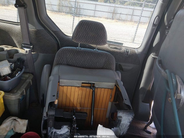 2000 Chrysler Grand Voyager Se მანქანა იყიდება აუქციონზე, vin: 1C4GJ44G0YB700076, აუქციონის ნომერი: 45805774