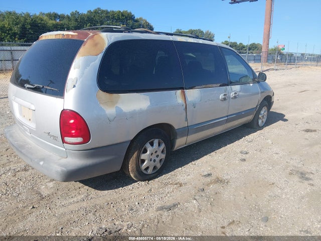 2000 Chrysler Grand Voyager Se მანქანა იყიდება აუქციონზე, vin: 1C4GJ44G0YB700076, აუქციონის ნომერი: 45805774