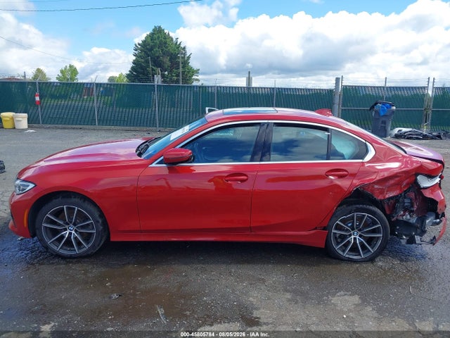 45805784 :رقم المزاد ، 3MW5R7J00N8C65708 vin ، 2022 Bmw 330i Xdrive مزاد بيع