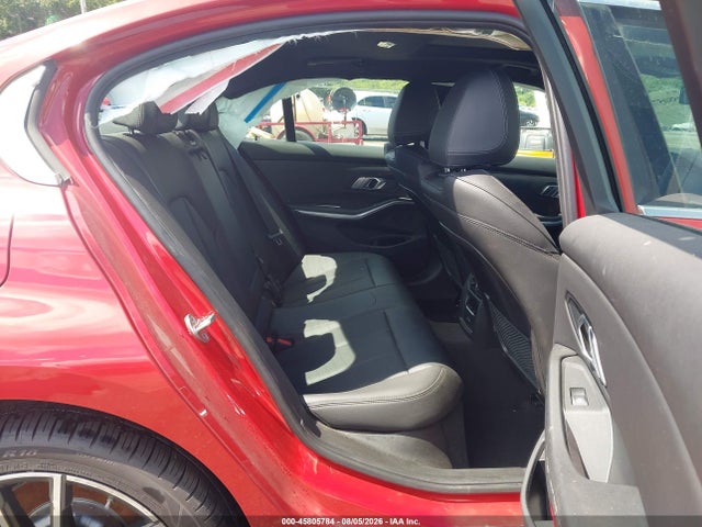 45805784 :رقم المزاد ، 3MW5R7J00N8C65708 vin ، 2022 Bmw 330i Xdrive مزاد بيع