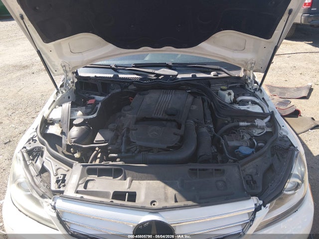 45805790 :رقم المزاد ، WDDGJ4HB7CF905898 vin ، 2012 Mercedes-benz C 250 مزاد بيع