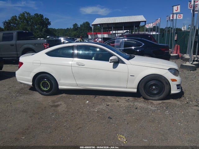 45805790 :رقم المزاد ، WDDGJ4HB7CF905898 vin ، 2012 Mercedes-benz C 250 مزاد بيع