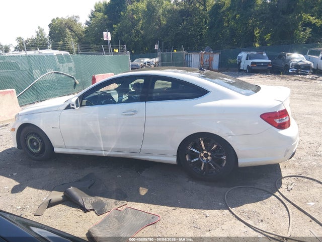 45805790 :رقم المزاد ، WDDGJ4HB7CF905898 vin ، 2012 Mercedes-benz C 250 مزاد بيع