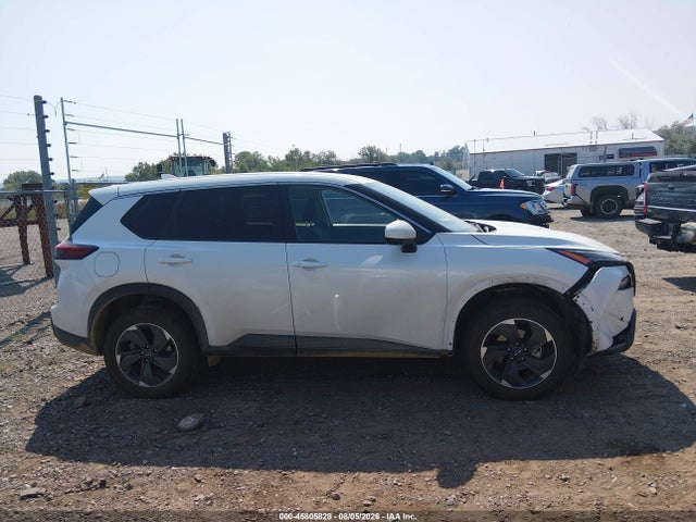 JN8BT3BB5SW162890 Nissan Rogue Sv Intelligent Awd