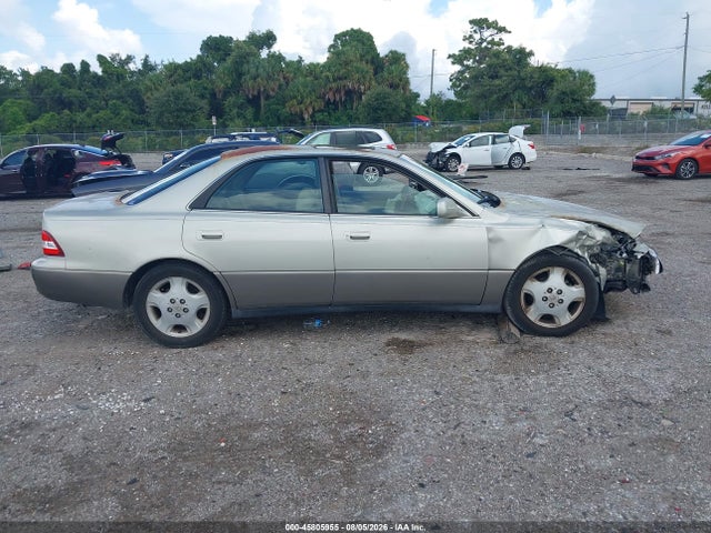 45805955 :رقم المزاد ، JT8BF28G010311612 vin ، 2001 Lexus Es 300 مزاد بيع