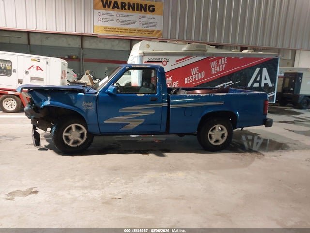 45805957 :رقم المزاد ، 1B7FL26X2PS266989 vin ، 1993 Dodge Dakota مزاد بيع