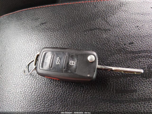 45806261 :رقم المزاد ، 3VW4T7AJ5HM271960 vin ، 2017 Volkswagen Jetta Gli مزاد بيع