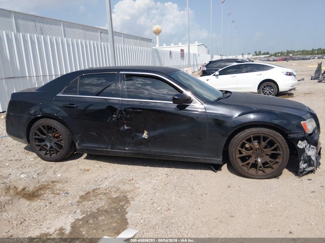 45806293 :رقم المزاد ، 2C3CCAAG9DH577671 vin ، 2013 Chrysler 300 Motown مزاد بيع