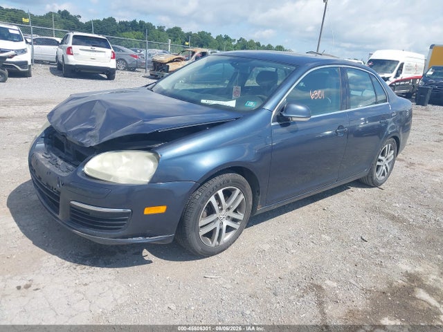 45806301 :رقم المزاد ، 3VWSF71K35M611657 vin ، 2005 Volkswagen Jetta 2.5 مزاد بيع