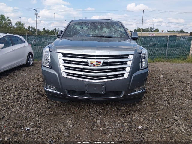 45806302 :رقم المزاد ، 1GYS4DKJ1KR343547 vin ، 2019 Cadillac Escalade Platinum مزاد بيع