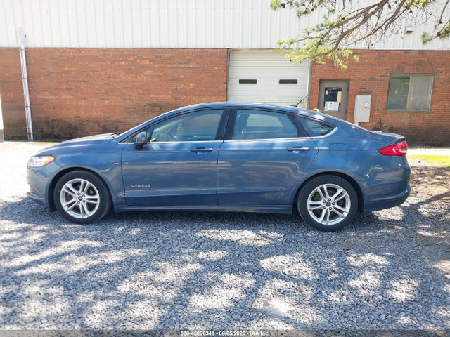 3FA6P0LU3JR261604 Ford Fusion Hybrid Se