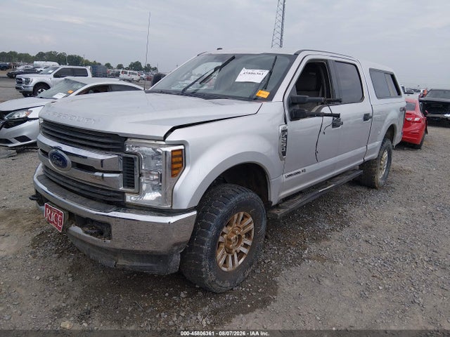 45806361 :رقم المزاد ، 1FT7W2BT4JEC60700 vin ، 2018 Ford F-250 Xlt مزاد بيع
