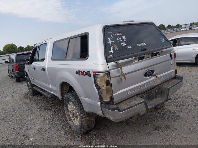 45806361 :رقم المزاد ، 1FT7W2BT4JEC60700 vin ، 2018 Ford F-250 Xlt مزاد بيع