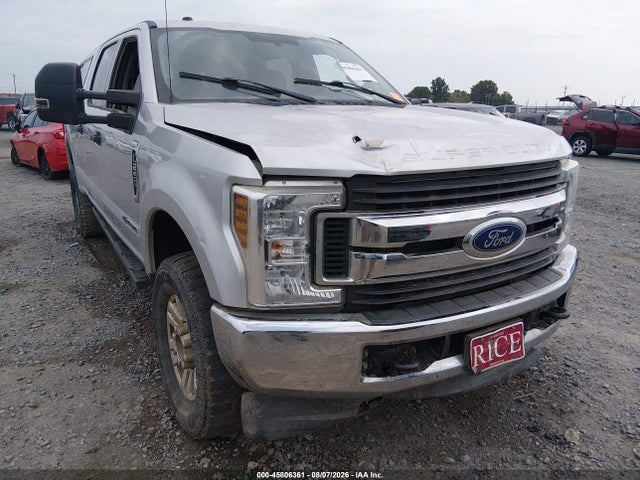 45806361 :رقم المزاد ، 1FT7W2BT4JEC60700 vin ، 2018 Ford F-250 Xlt مزاد بيع