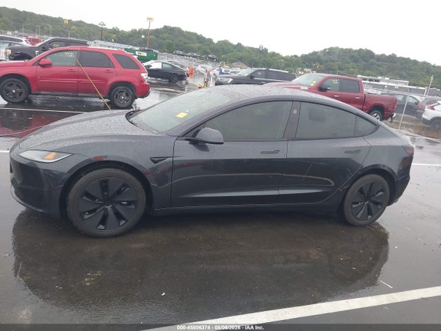 Продажа на аукционе авто 2025 Tesla Model 3 Long Range Rear-wheel Drive/standard Rear-wheel Drive, vin: 5YJ3E1EA7SF058651, номер лота: 45806374