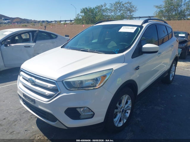 Ford ESCAPE SE 2018 1FMCU9GD9JUA86123 Image 2