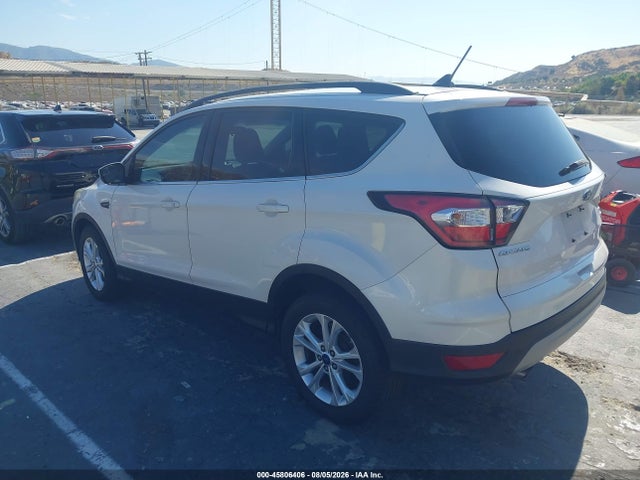 Ford ESCAPE SE 2018 1FMCU9GD9JUA86123 Image 3