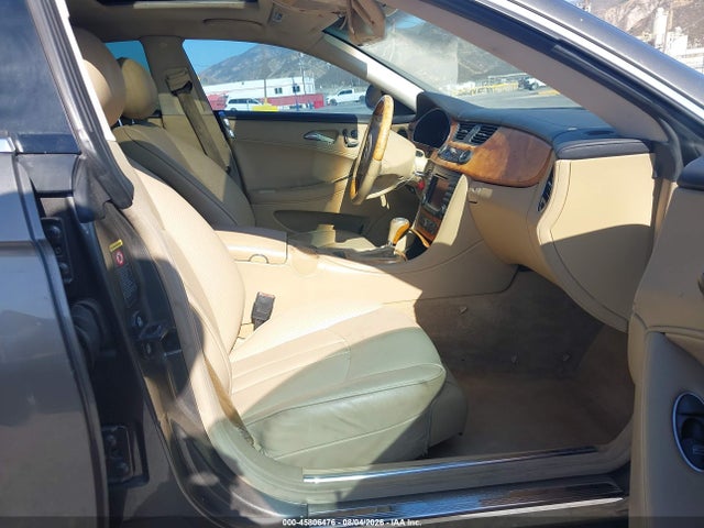 2006 Mercedes-benz Cls 500 მანქანა იყიდება აუქციონზე, vin: WDDDJ75X06A014647, აუქციონის ნომერი: 45806476