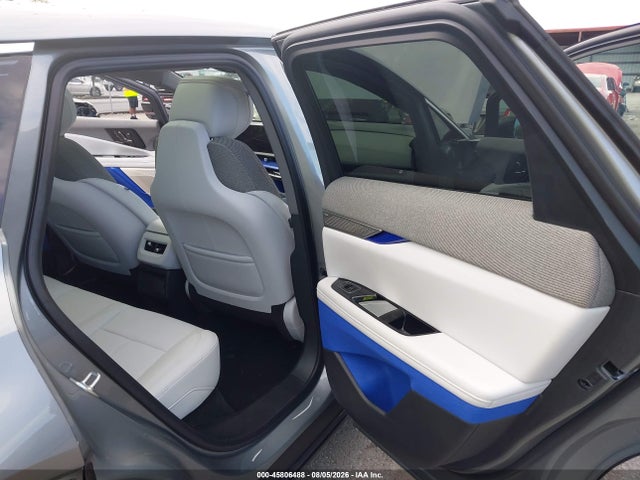 2025 Cadillac Optiq Luxury 1 Awd მანქანა იყიდება აუქციონზე, vin: 3GYK3BMR1SS261079, აუქციონის ნომერი: 45806488
